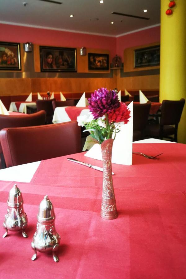 Plaza Hotel&living Frankfurt Hotel 3*