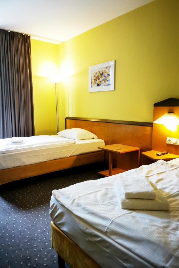 Plaza Hotel&living Frankfurt