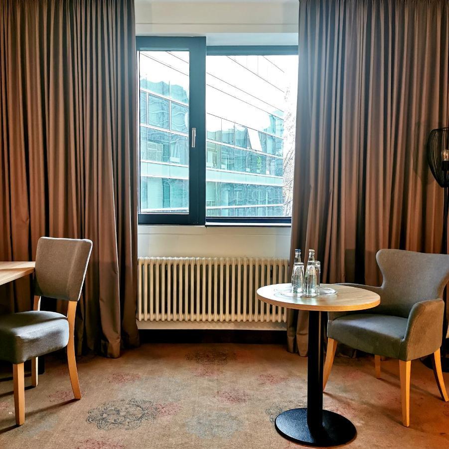 Plaza Hotel&living Frankfurt
