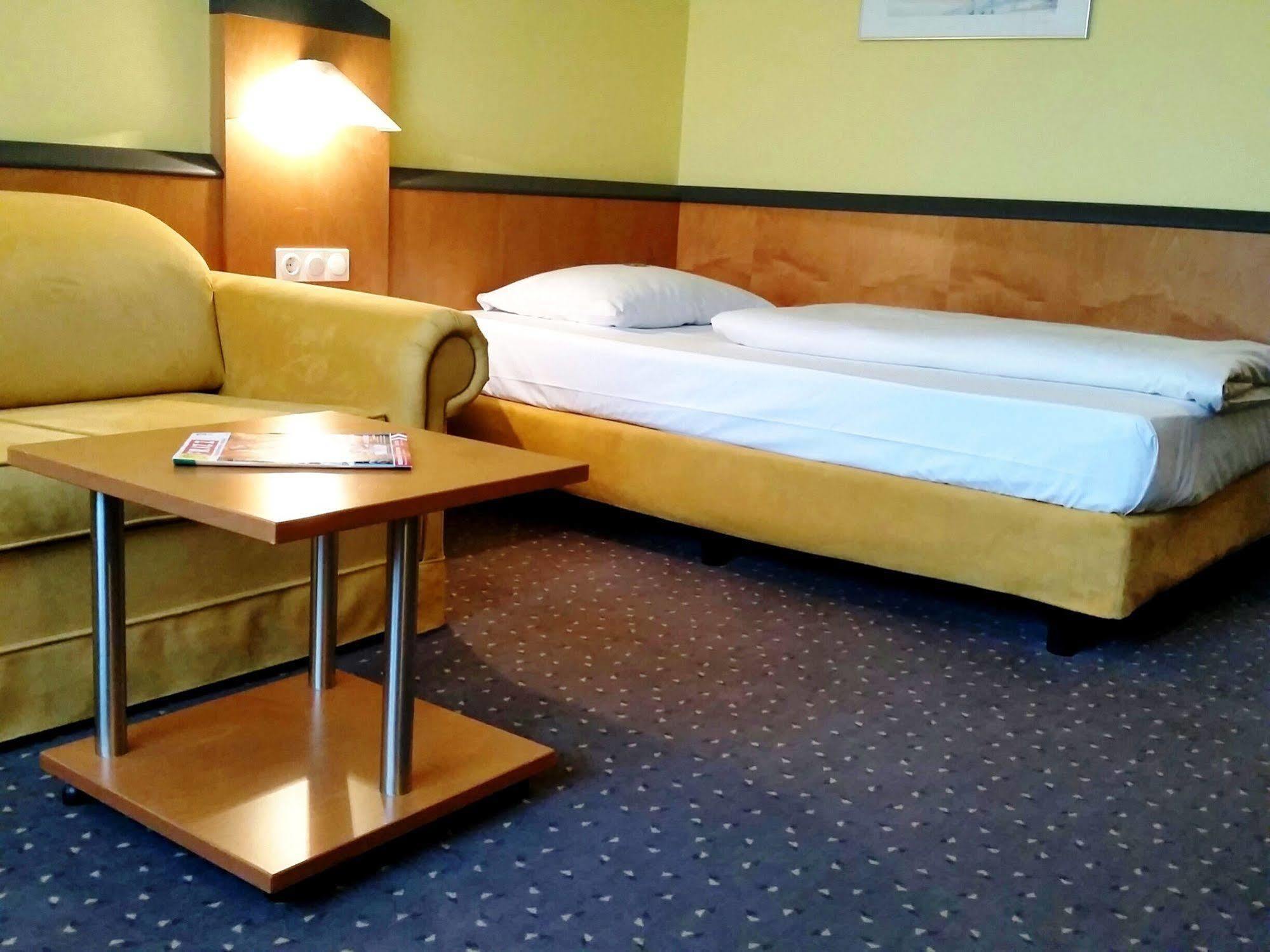 Hotel Plaza Hotel&living Frankfurt Frankfurt am Main