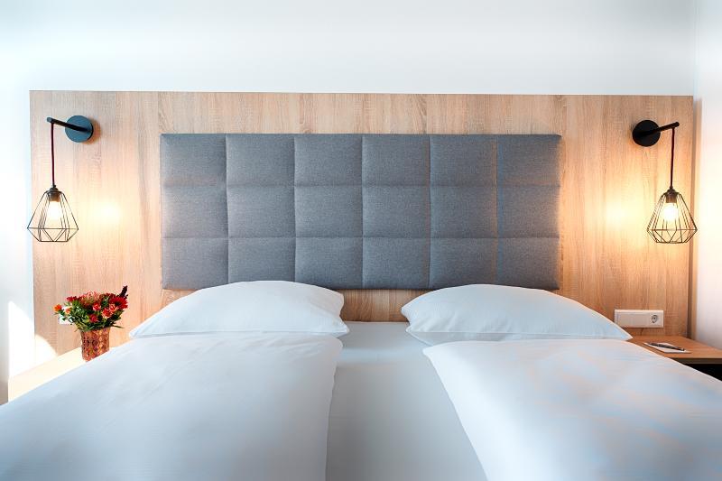 Hotel Plaza Hotel&living Frankfurt