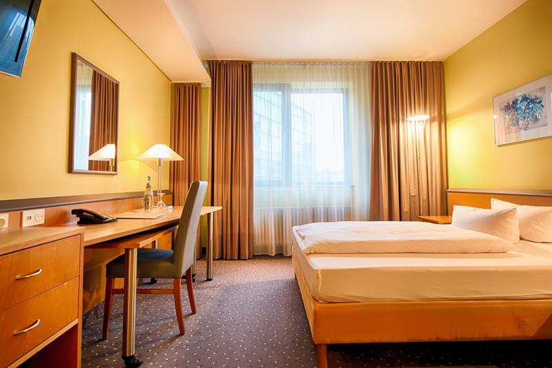Plaza Hotel&living Frankfurt 3* Frankfurt am Main